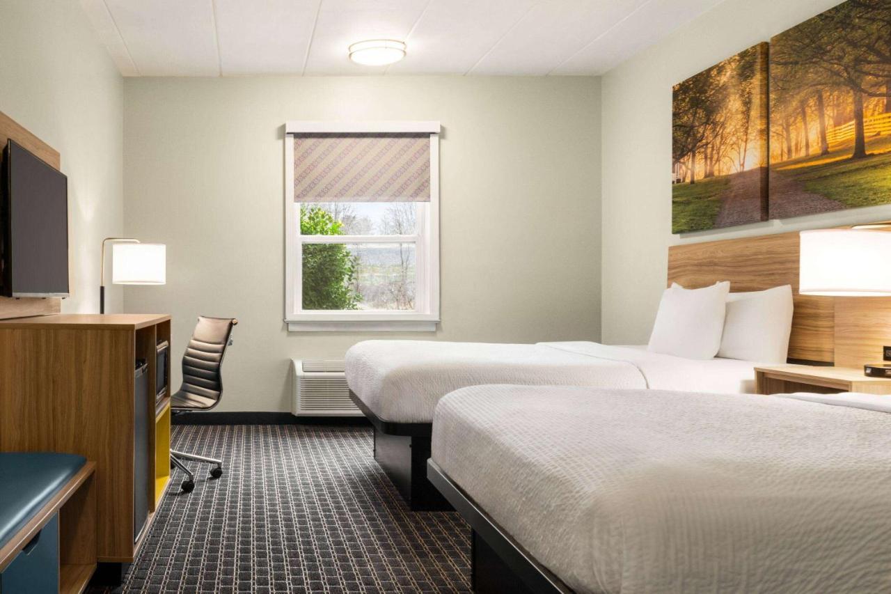 Days Inn & Suites By Wyndham Lancaster Amish Country Mountville Eksteriør bilde