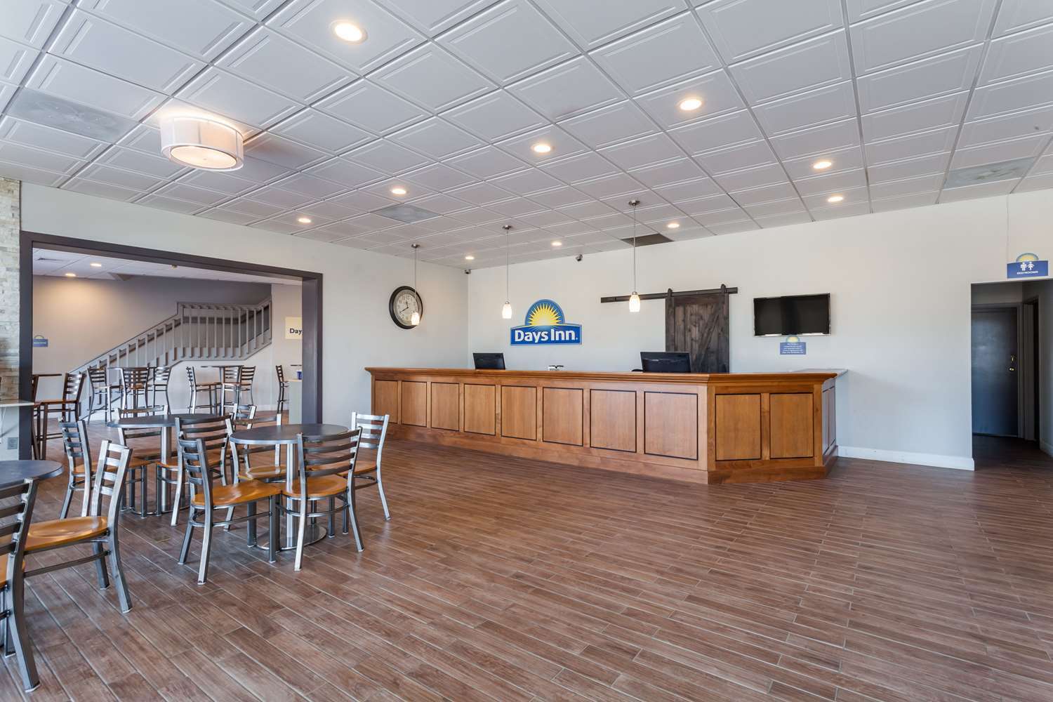 Days Inn & Suites By Wyndham Lancaster Amish Country Mountville Eksteriør bilde